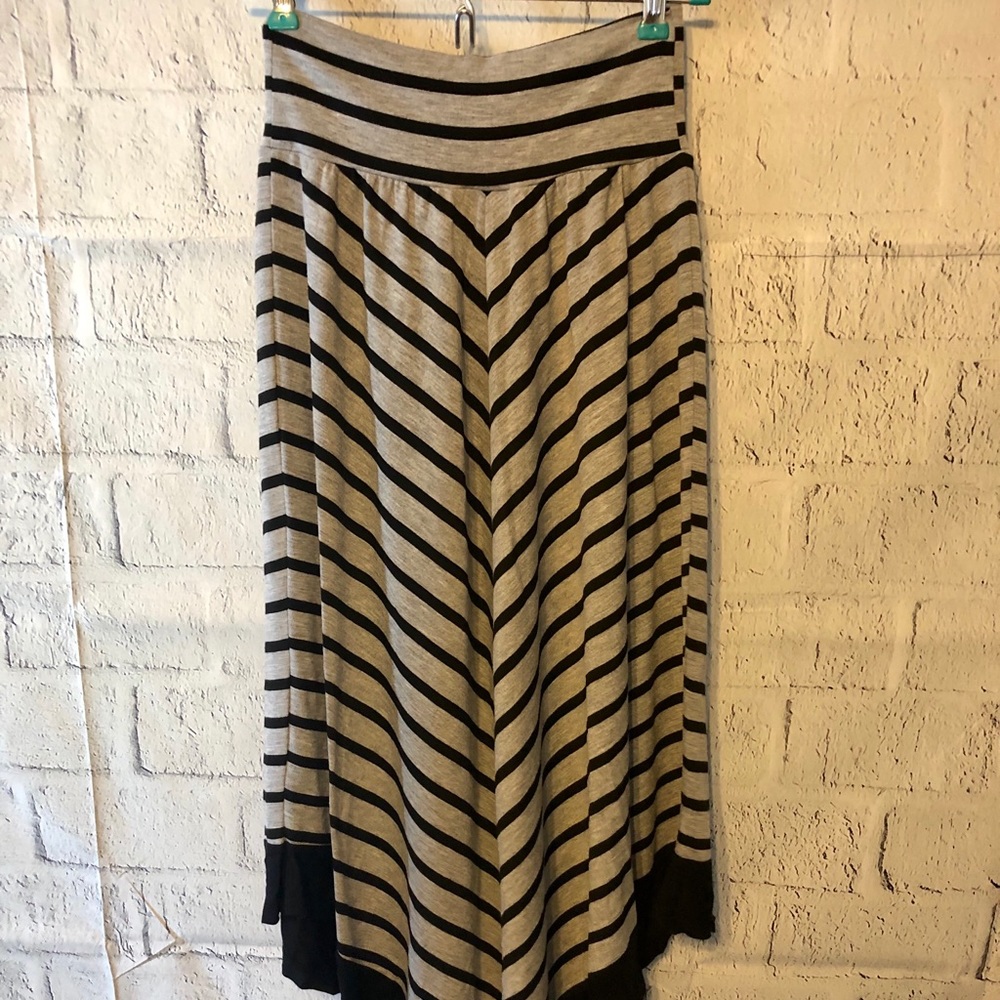B Design Skirt